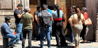 Exigen profesores de Aquila salida de supervisor de zona escolar 085
