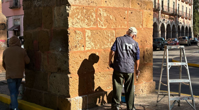 Municipio inicia con retiro de pintas en el Acueducto de Morelia