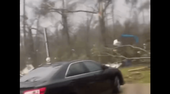 #VIDEO | Al menos 18 personas sin vida, tras intensos tornados y tormentas en Estados Unidos
