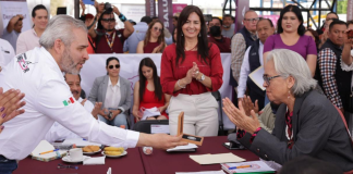 Bedolla lleva audiencia pública a Maravatío; atendió 428 solicitudes