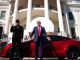 #Viral #VIDEO | Donald Trump compró un automóvil a Elon Musk para demostrar apoyo y lealtad