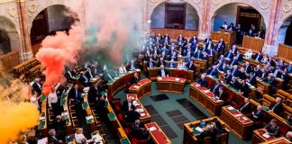 #Video | Hungría aprueba ley que prohíbe el desfile del Orgullo LGTBIQ+ en medio de protestas