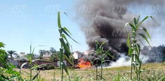#Imágenes | Incendio en lote baldío de la colonia Obrera moviliza a los bomberos, en #Morelia