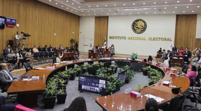 Firman INE y Organismos Públicos Locales convenios de colaboración para elecciones de los poderes judiciales