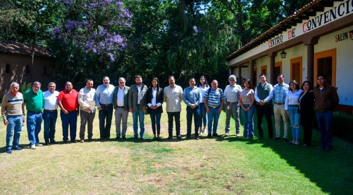 Julio Arreola impulsa la educación ambiental en Pátzcuaro