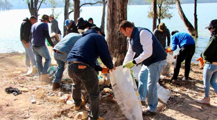 Más de 4 toneladas recolectadas, en Primera Jornada de Limpieza de la Presa de Cointzio