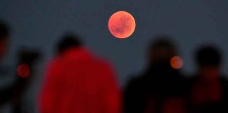 “Luna roja”: Esta noche el eclipse total de luna será visible en toda América