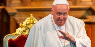 Vaticano señala que el papa Francisco se mantiene estable y ya no necesita ventilación médica