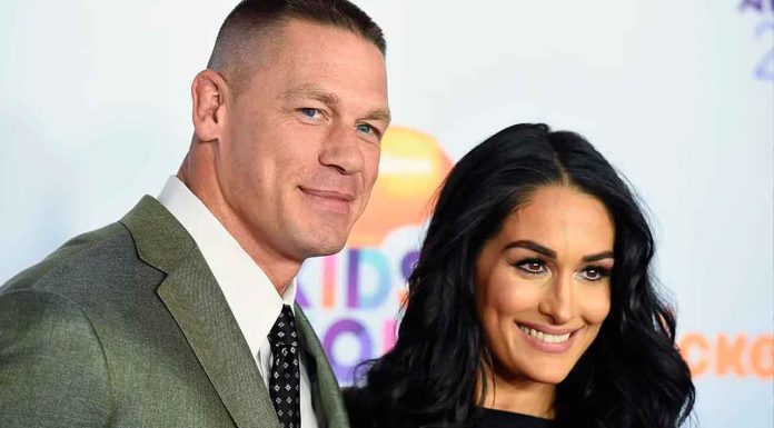 John Cena y Nikki Bella: Un Reencuentro Cortés en el Royal Rumble 2025