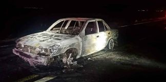Hallan 2 cadáveres calcinados en auto quemado en Cuitzeo