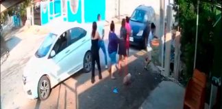 #Video | Automovilista atropella a una familia en su vivienda