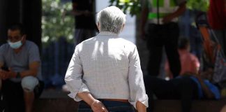 Mujer roba a adulto mayor de 83 años tras drogarlo en un jardín de la Cuauhtémoc