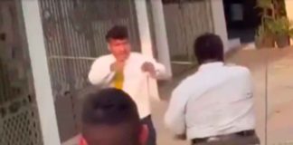 #Video | Empleados de distintas funerarias se pelean por ver quien realizaba un servicio funerario en #Tabasco; uno de ellos sacó arma blanca