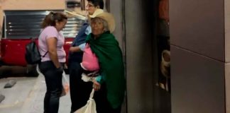 #Video | Gerente de panadería Lecaroz es exhibido por maltratar a adulta mayor