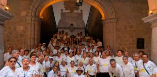 Adultos mayores de Sahuayo disfrutan de un Tour Cultural en Morelia