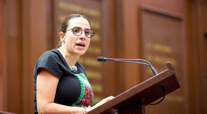 Giulianna Bugarini propone que la UMSNH garantice educación gratuita a jóvenes del Sistema DIF