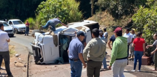 #VIDEO | Dos mujeres perecen en accidente aparatoso automovilístico; hay dos heridos más
