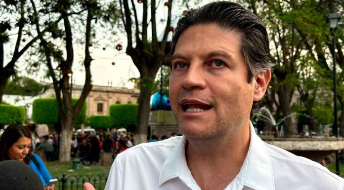 Niega Alfonso Martínez ser socio de complejo habitacional que recibió descuento en multa