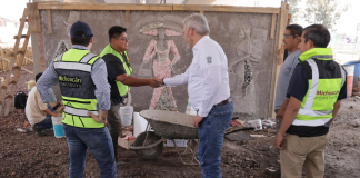 #FOTOS | Supervisa Bedolla últimos detalles del paso superior Villas del Pedregal