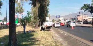 #Video | Volcadura de auto deja un herido en el libramiento norte de Morelia