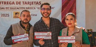 Entregan Becas “Rita Cetina” en la secundaria Jaime Torres Bodet de Capacho