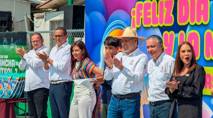 Inaugura Gobierno del Estado 41 canchas de fútbol alrededor de la entidad