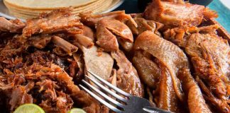 Más de 300 personas resultan intoxicadas tras comer carnitas en una fiesta patronal en Puebla