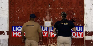 FGE ejecuta cateo en taller mecánico en Pátzcuaro y asegura una motocicleta con alteraciones en sus medios de identificación