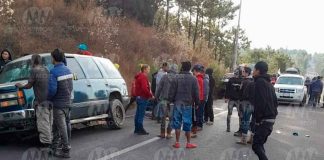 #VIDEO | Se accidentan camionetas con cuadrillas de jornaleros; hay 5 heridos