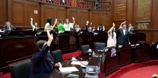 Exhorta Congreso a UMSNH a convenir con DIF para que sus adolescentes estudien de manera gratuita