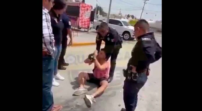 #VIDEO | #EnMéxico: Detienen injustamente a un hombre por defender a un abuelito