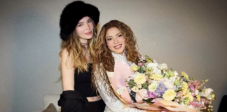 #VIDEO | Belinda sorprende a Shakira con flores en su último concierto