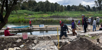 Gobierno estatal arranca empleos temporales para rescate del lago de Pátzcuaro