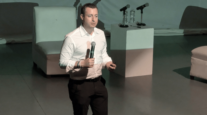 Bajo el lema “Seamos el cambio del futuro que queremos”, el Senador Luis Donaldo Colosio se encuentra con los morelianos