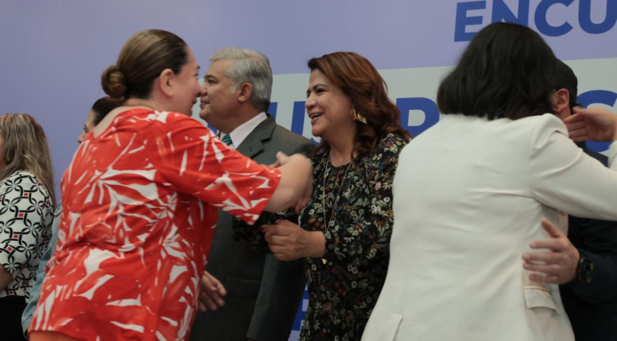 “Es tiempo de mujeres” significa mejorar las condiciones de trabajo: Fabiola Alanís a servidoras públicas de la ASM