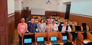Estudiantes del Colegio Primitivo y Nacional de San Nicolás de Hidalgo participan en la prueba PISA