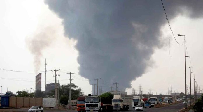 #VIDEO | Explosión en puerto de Irán deja muertos, cientos de heridos y graves daños