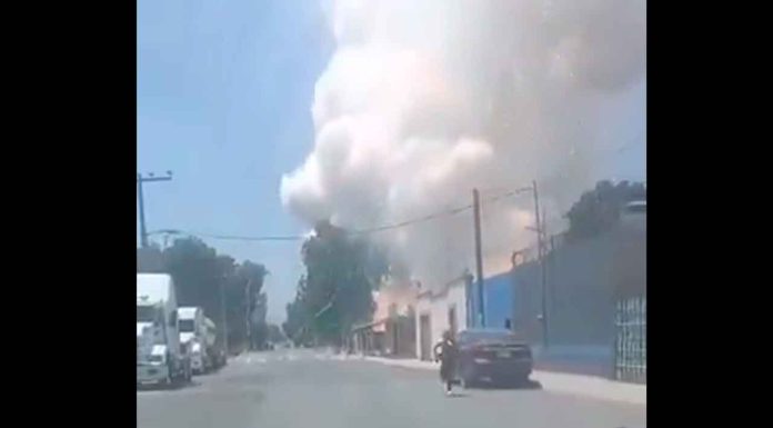#VIDEO | Explota taller clandestino de pirotecnia en Edomex