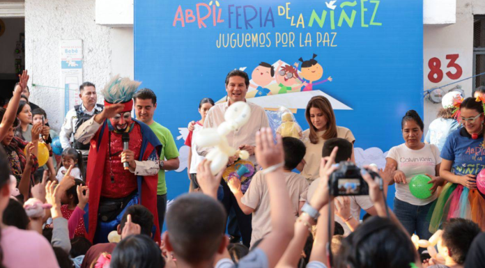 En la Vasco de Quiroga y Ventura Puente, disfrutan de la Feria de la Niñez
