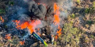 Helicóptero que combatía un incendio en los límites de Coahuila y Nuevo León se desploma