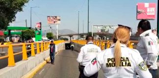 #VIDEOS | Falla eléctrica origina incendio de auto en salida a Salamanca