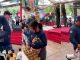 #Video | Presuntos inspectores decomisan mezcal a productores oaxaqueños que participaban en una feria