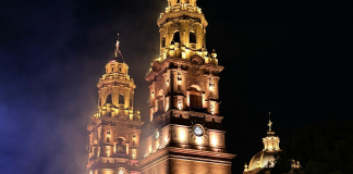 #VIDEO | Catedral se llena de luces para celebrar a los niños y niñas morelianas