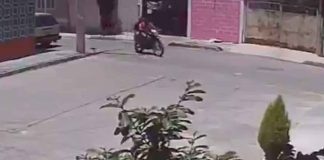 #VIDEO | #EnMéxico: Dos sujetos intentan secuestrar a unas niñas en plena calle; iban solas