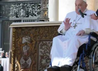 #VIDEO | El papa Francisco reaparece con fuerza en Pascua y pide paz mundial