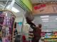 #Internacional #Video | ¡Caos con plumas! Un pavo salvaje irrumpe en una farmacia y desata una escena digna de comedia