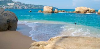 #Video | Turistas no respetaron las advertencias de “Mar de Fondo” y casi mueren ahogados; fueron rescatados por Bomberos #Acapulco