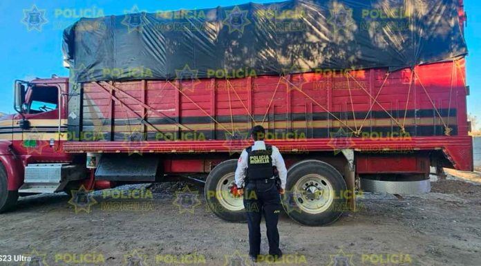 Policía Morelia recupera tractocamión con reporte de robo en colonia La Morita