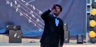 #Video | Yuawi López de “Movimiento Naranja” emociona con su interpretación de ‘El Triste’ en festival escolar