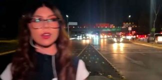 #Video | Reportera y camarógrafo casi son atropellados durante transmisión en vivo en Guadalajara